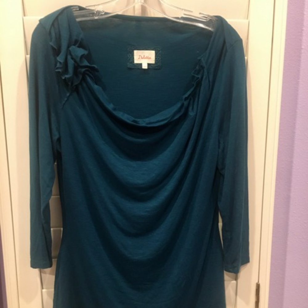 Pretty Scoop Neck Top (Anthropologie)